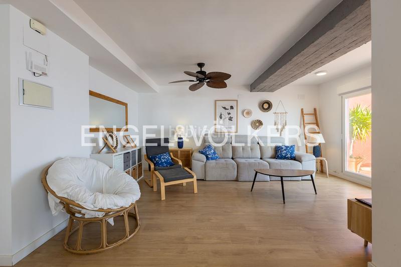 Foto e9c91856-87ff-4e55-8f83-9bb5a76bfec7. Àtic amb calefacció aparcament a Playa de Gandía Gandia