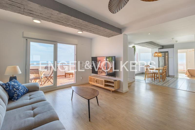 Foto f0985272-8b34-48ef-90fc-9fbefe498226. Àtic amb calefacció aparcament a Playa de Gandía Gandia