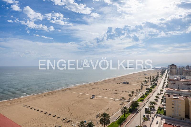 Foto ff18acc7-bb44-4a2f-b96b-f81f302769ee. Àtic amb calefacció aparcament a Playa de Gandía Gandia