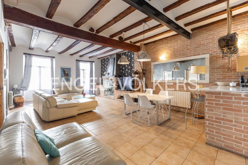 Foto 1dd977a9-0881-4f77-9385-088226657f9e. Apartament amb calefacció a El Pilar Valencia