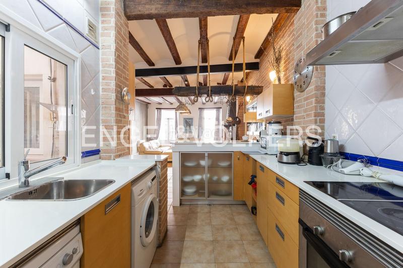 Foto e22d3940-b37d-48d9-8d7b-7aeee7b6e380. Apartament amb calefacció a El Pilar Valencia