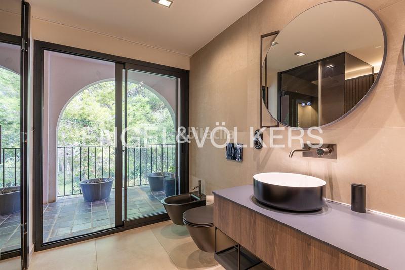 Foto 414822f6-41ee-4207-988d-70da83c73fd6. Casa amb calefacció aparcament piscina a El Bosque Chiva