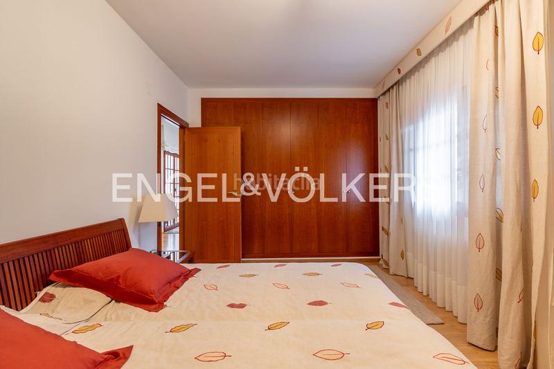 Foto 73aeccce-6acf-4e6e-84f9-16a44228d9a8. Casa amb calefacció aparcament piscina a El Bosque Chiva