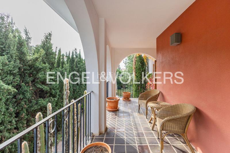 Foto 89b2bb4c-818b-4963-9f1a-ec15edaf0582. Casa amb calefacció aparcament piscina a El Bosque Chiva