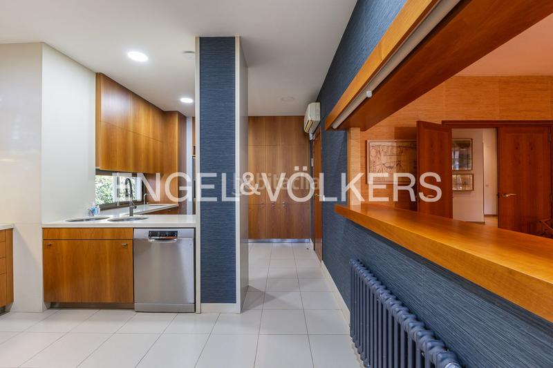 Foto a3687f00-568a-4180-a8e6-e9b1980d3c23. Casa amb calefacció aparcament piscina a El Bosque Chiva