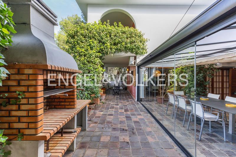 Foto a5bbf03e-8323-4204-a298-f72f151ad953. Casa amb calefacció aparcament piscina a El Bosque Chiva