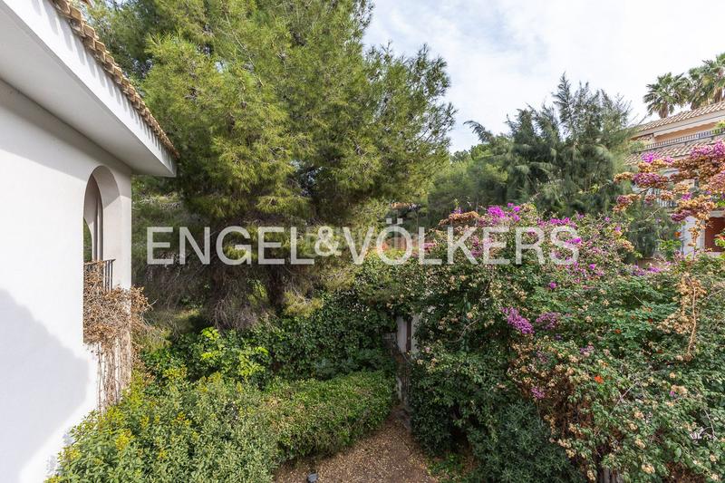 Foto c62081ea-4697-4074-b921-8c9c478235fb. Casa amb calefacció aparcament piscina a El Bosque Chiva