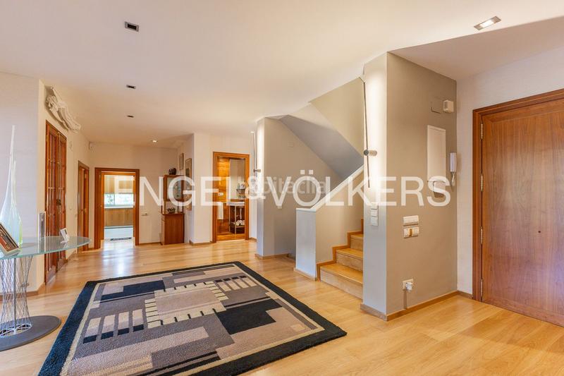 Foto c6e50dd1-ff2f-4abc-afe6-3c878083db45. Casa amb calefacció aparcament piscina a El Bosque Chiva