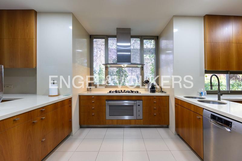 Foto e4ceb758-31c2-4c68-8dc5-2ac5f8101599. Casa amb calefacció aparcament piscina a El Bosque Chiva