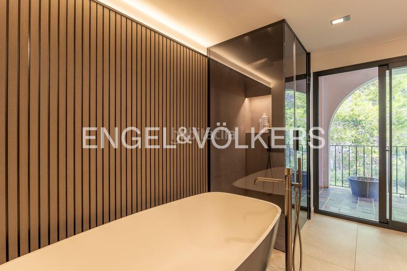 Foto e78293bc-84ca-4f86-be41-aa52a5022965. Casa amb calefacció aparcament piscina a El Bosque Chiva