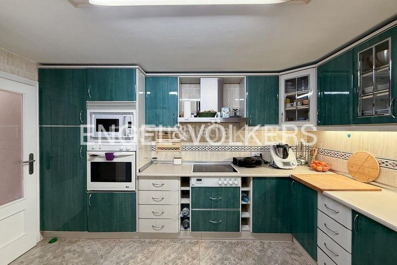 Foto a2a6beec-8201-45d6-80ca-7a2904077ef2. Lloguer apartament amb calefacció aparcament a La Creu Coberta Valencia