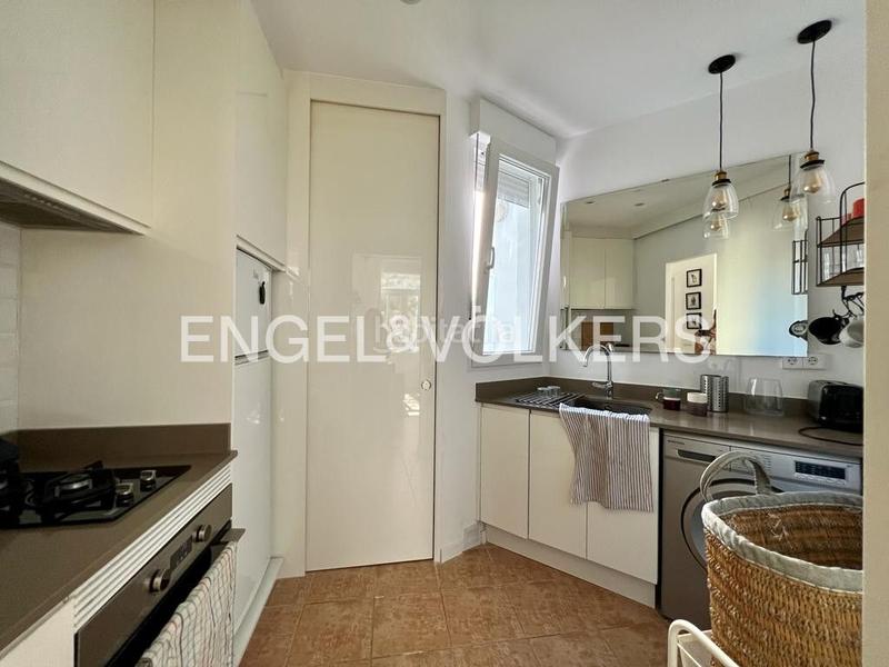 Foto 2af0aea3-0612-41b8-a55f-df8c8f1227e7. Alquiler apartamento precioso apartamento corta estancia en La Petxina en Valencia