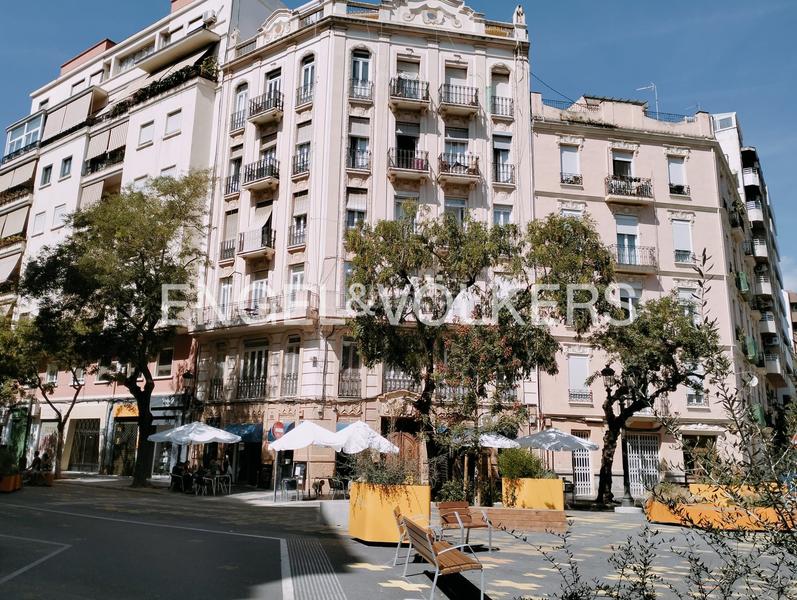 Foto 2c9378c3-abe6-42b0-85a6-76136f8f4b17. Rent apartment with heating in La Petxina Valencia