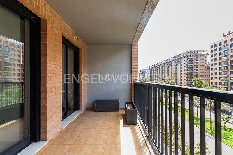 Foto 2d3c337e-2c9f-4cc7-9d0f-f207488f44c3. Lloguer apartament amb calefacció aparcament a Penya-Roja - Avda. Francia Valencia