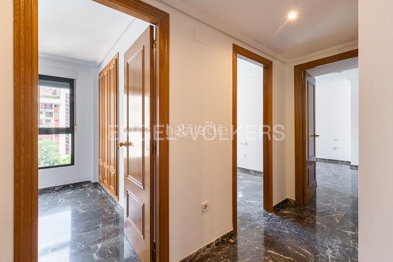 Foto ddc953f7-0680-4855-ab24-837bcc8556d2. Lloguer apartament amb calefacció aparcament a Penya-Roja - Avda. Francia Valencia