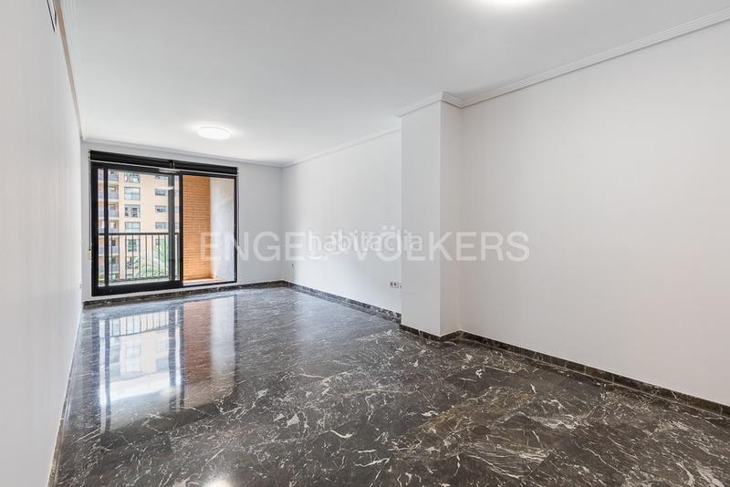 Foto a6f95278-eaac-4ce6-b83a-3b4d99e03bae. Location appartement avec chauffage parking dans Penya-Roja - Avda. Francia Valencia