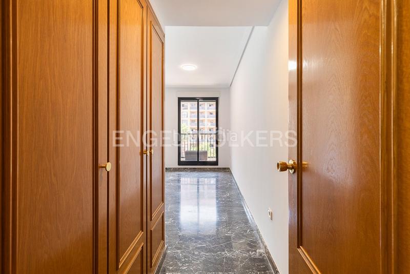 Foto c8f88b89-8ae8-45cc-9e37-fbdf95e71d46. Location appartement avec chauffage parking dans Penya-Roja - Avda. Francia Valencia