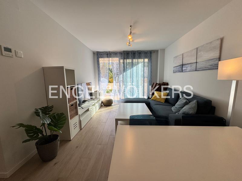 Foto 82b51806-0344-4f7d-871a-a53321aee572. Lloguer apartament amb calefacció aparcament piscina a Dénia