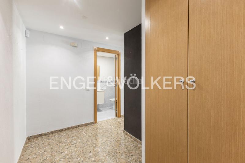 Foto acab8f15-4f6f-4918-9fdf-5c8688e1205b. Lloguer apartament amb calefacció a En Corts - Doctor Waksman Valencia