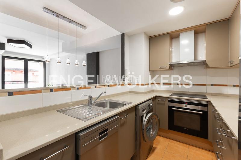 Foto 87f3efba-47ef-4a8d-a111-3fb916baa541. Miete appartement mit heizung in En Corts - Doctor Waksman Valencia