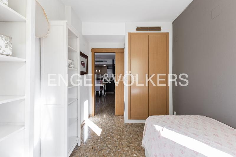 Foto c867caaf-3bcb-4411-bf67-d70b2e2e49e9. Miete appartement mit heizung in En Corts - Doctor Waksman Valencia