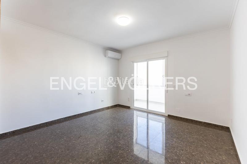 Foto 1453bb03-8e15-41d6-9c14-92e6014ce3bb. Alquiler apartamento exclusiva vivienda con parking en extramurs en Valencia