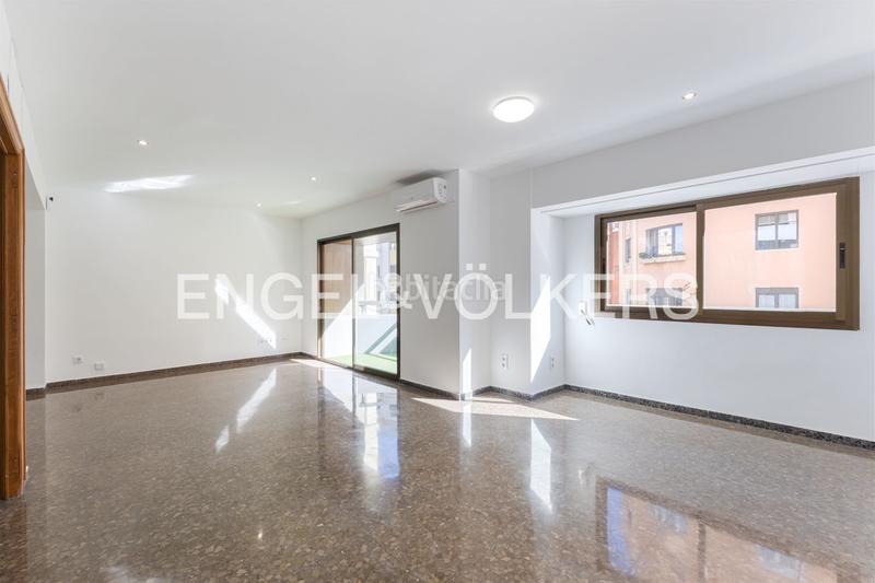 Foto 287eb4dc-e2bb-4bef-9fac-3ea1ffd2ebe5. Lloguer apartament amb calefacció aparcament a Arrancapins Valencia