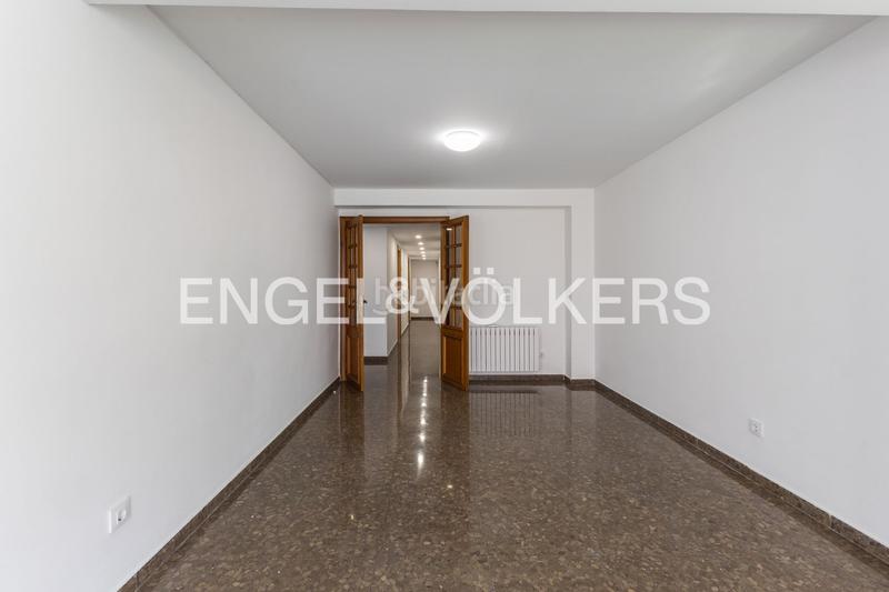 Foto 57c08c5f-03e6-46bd-b871-aee4d1443e6c. Lloguer apartament amb calefacció aparcament a Arrancapins Valencia