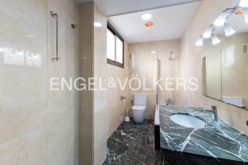 Foto 8cb33831-1aa6-479f-9498-562f6e2591b0. Lloguer apartament amb calefacció aparcament a Arrancapins Valencia