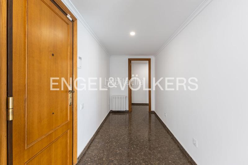 Foto 2239a998-fa32-4a34-8dd8-fab05dc40e24. Location appartement avec chauffage parking dans Arrancapins Valencia