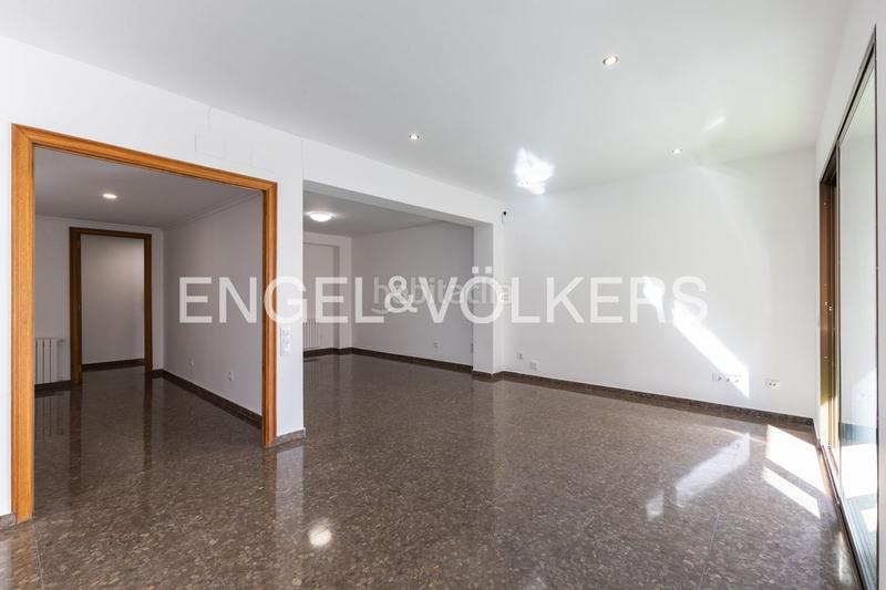 Foto 96a3c030-94e9-455f-9d52-c935a2698111. Location appartement avec chauffage parking dans Arrancapins Valencia