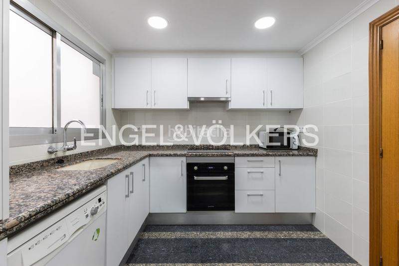 Foto a0da74b2-f89d-4f2e-b0cf-6aaef2aff93d. Location appartement avec chauffage parking dans Arrancapins Valencia