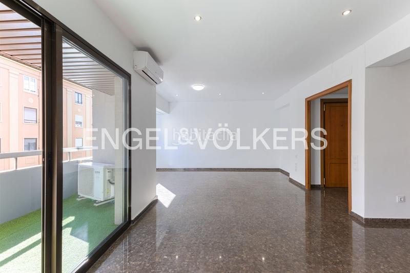 Foto b8655a66-3035-4ebd-a68f-814601cc20fe. Location appartement avec chauffage parking dans Arrancapins Valencia