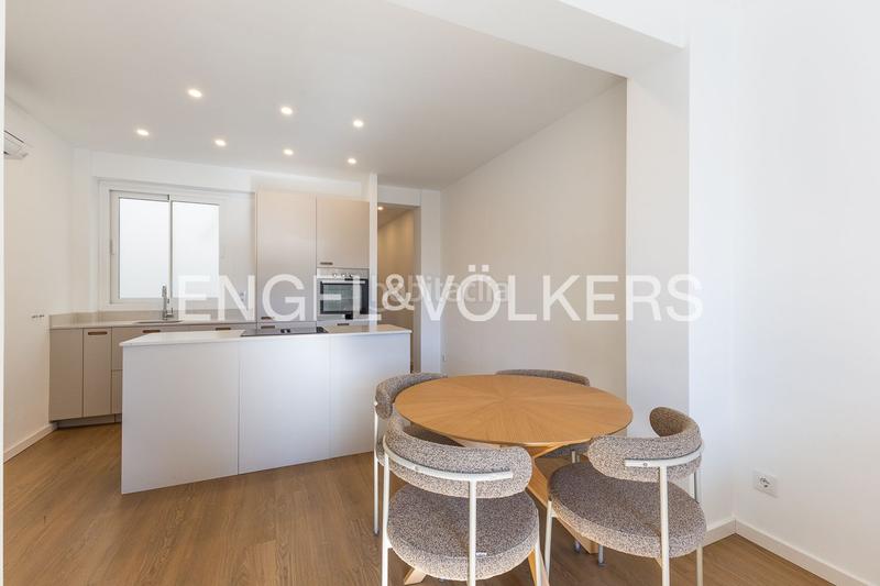 Foto d7abecc9-002f-4071-a8ac-095450d9b97a. Lloguer apartament amb calefacció a En Corts - Doctor Waksman Valencia