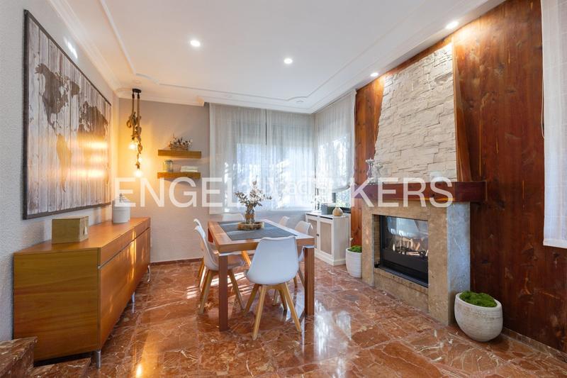 Foto 10d670f9-554b-4269-bf01-3c0447adab98. Casa amb calefacció aparcament piscina a El Vedat - Santa Apolonia Torrent