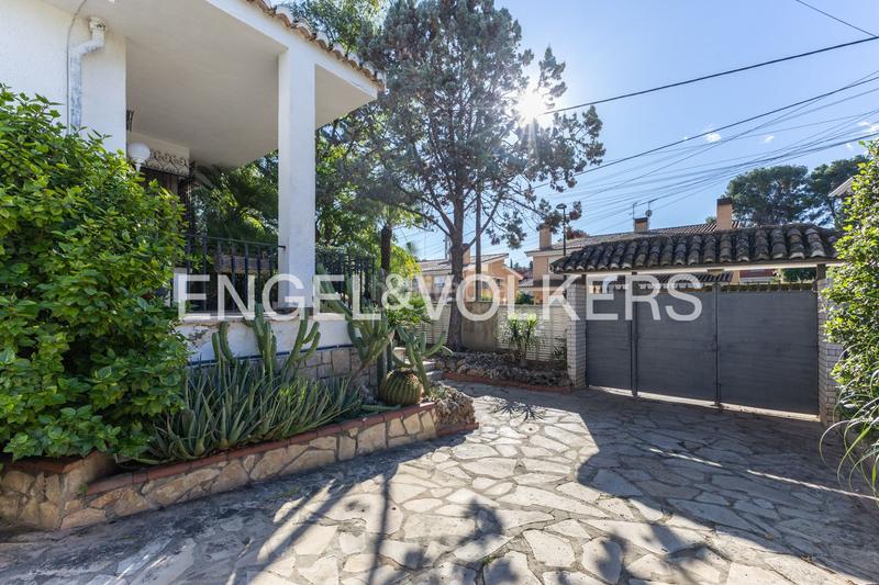 Foto 320464d4-337c-4cf4-966d-a9c48dc98f49. Casa amb calefacció aparcament piscina a El Vedat - Santa Apolonia Torrent