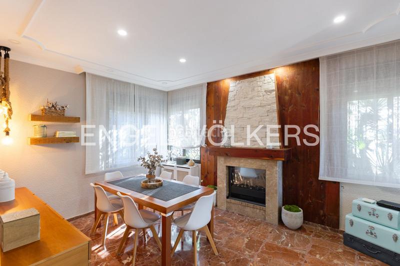 Foto 34ebae36-caa3-4916-b94e-5612ba25714c. Casa amb calefacció aparcament piscina a El Vedat - Santa Apolonia Torrent