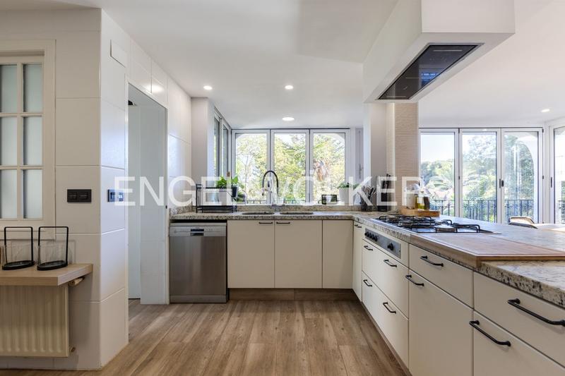 Foto 85b8d97c-191c-401d-99a7-3067fd07af6b. Casa amb calefacció aparcament piscina a El Vedat - Santa Apolonia Torrent