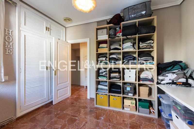 Foto 972014f1-27d4-4b54-ac16-8c47871d1bb9. Casa amb calefacció aparcament piscina a El Vedat - Santa Apolonia Torrent