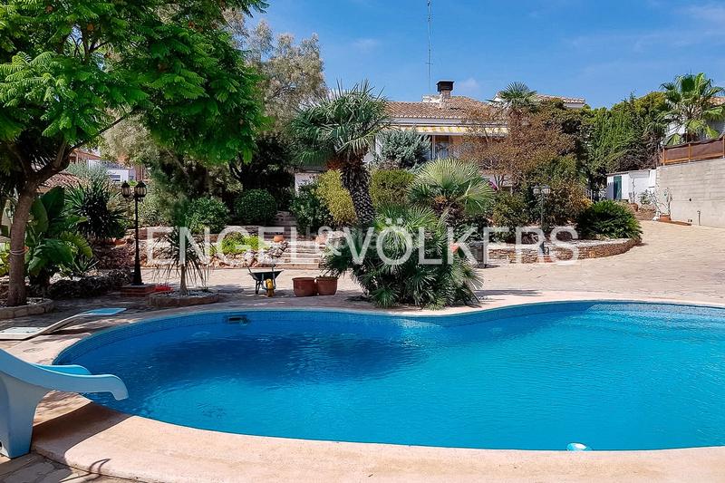 Foto c3b0547f-4c7c-49ef-9a39-4e06702a65fc. Casa amb calefacció aparcament piscina a El Vedat - Santa Apolonia Torrent