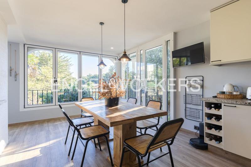 Foto c8ddd433-36f5-4c34-af8e-fbfb7e8316f3. Casa amb calefacció aparcament piscina a El Vedat - Santa Apolonia Torrent