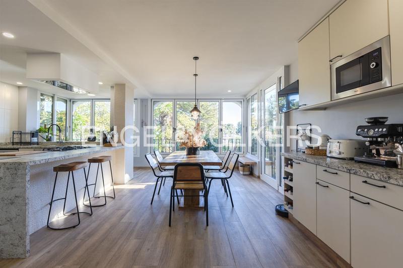 Foto e8a4b5c4-3498-478e-a8ec-e49f0180f9f2. Casa amb calefacció aparcament piscina a El Vedat - Santa Apolonia Torrent