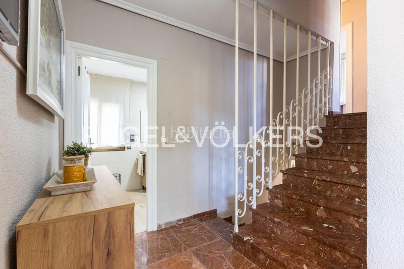 Foto ef466b8b-6022-4dc0-ab63-f18dc6f6506b. Casa amb calefacció aparcament piscina a El Vedat - Santa Apolonia Torrent