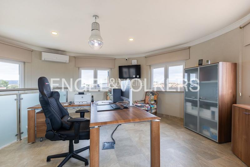 Foto 0312bd7b-e0cc-4c55-a995-fe79a876dc1a. Casa exclusiva villa junto al mar en vinaros en Costa Norte Vinaròs