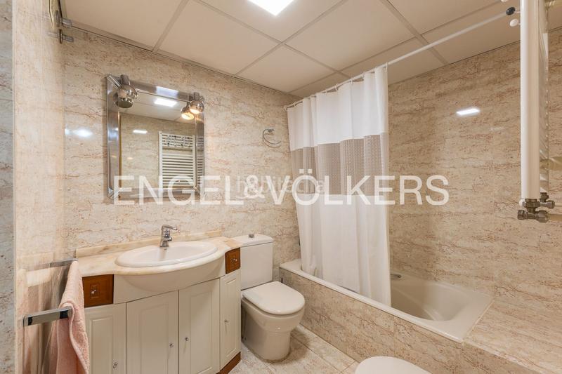 Foto 51486ae2-9acd-4829-8cb8-0f11c0ad00b9. Location attique avec chauffage parking piscine dans Valencia