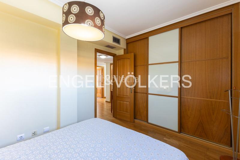 Foto c9cdde54-e782-4d2d-9f78-000b4f362e4d. Location attique avec chauffage parking piscine dans Valencia