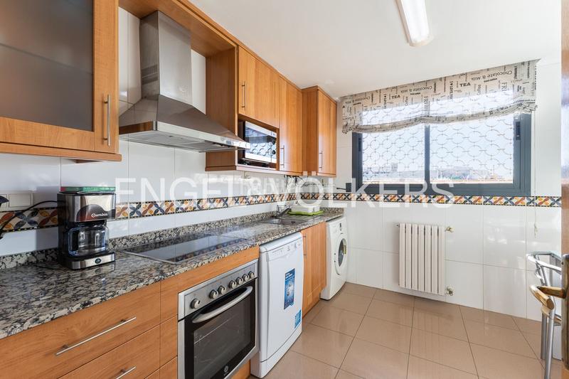 Foto d5e03d1b-532e-450b-89e1-476fde0773ed. Location attique avec chauffage parking piscine dans Valencia