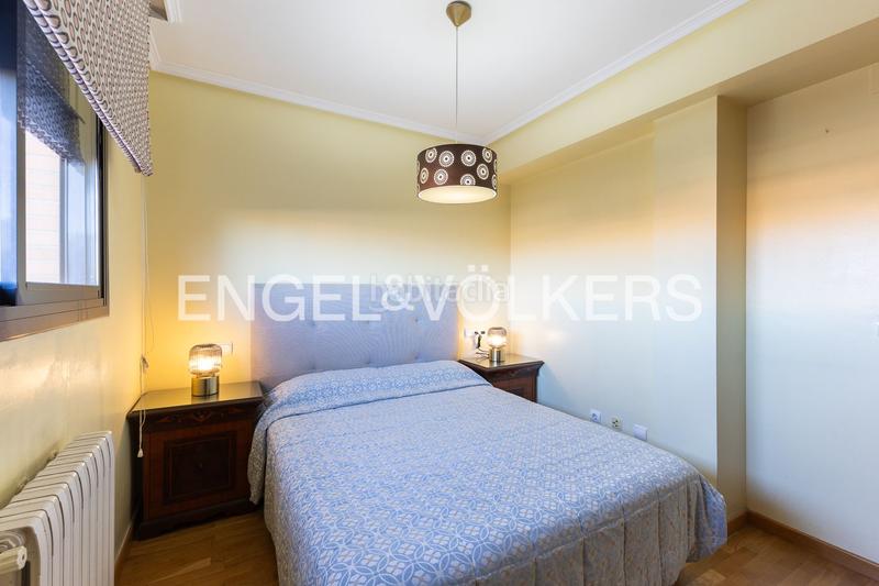 Foto 2393f0a6-fa3c-4f59-a2ff-227495fe4a90. Rent penthouse with heating parking pool in Penya-Roja - Avda. Francia Valencia