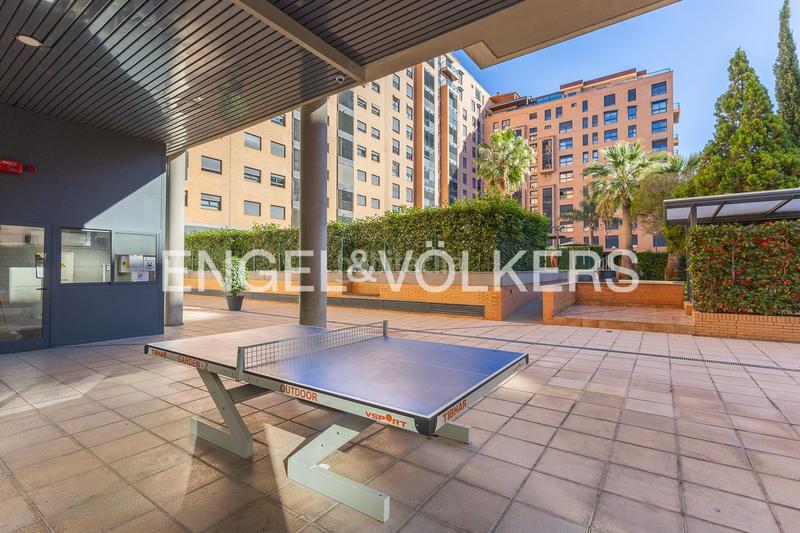 Foto 52ab4f55-1d95-4ef8-8a58-ebe315bc29c7. Rent penthouse with heating parking pool in Penya-Roja - Avda. Francia Valencia