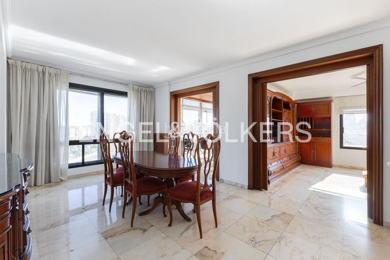 Foto bc676462-5ce1-422e-97cf-8d2646c30947. Lloguer apartament amb calefacció a Mont Olivet Valencia